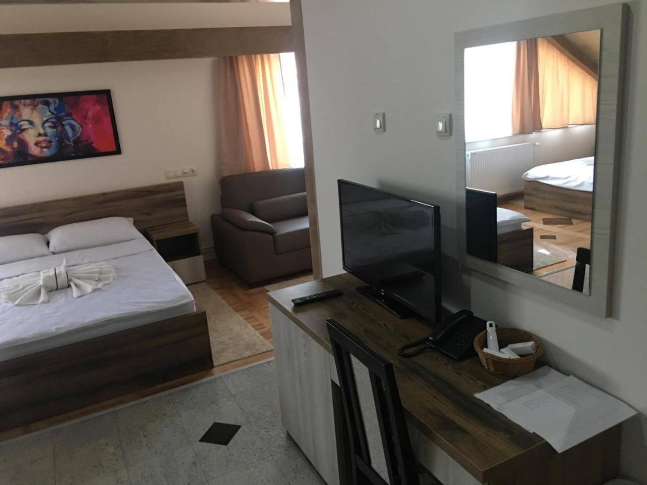 Odmaraliste Vidik Hotell Lazarevac Eksteriør bilde